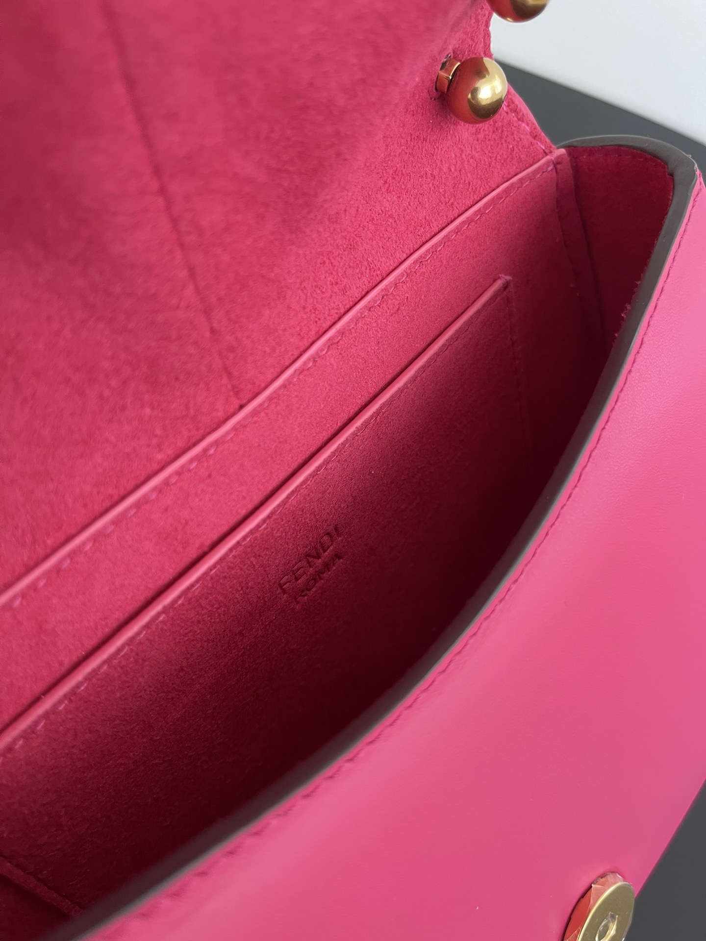 펜디 커몬 미니 푸시아 레더백 핑크