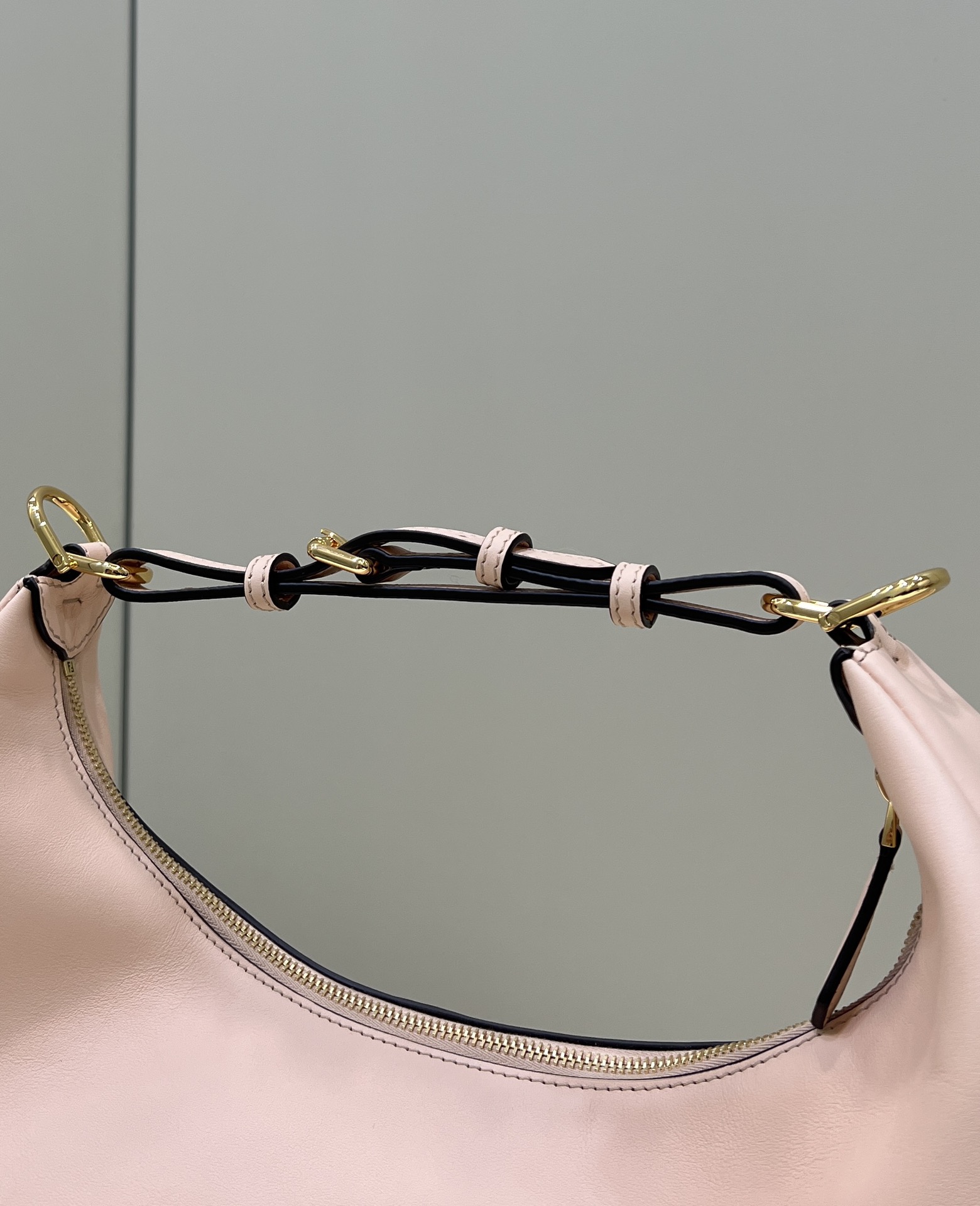 펜디 그라피 스몰 백 핑크