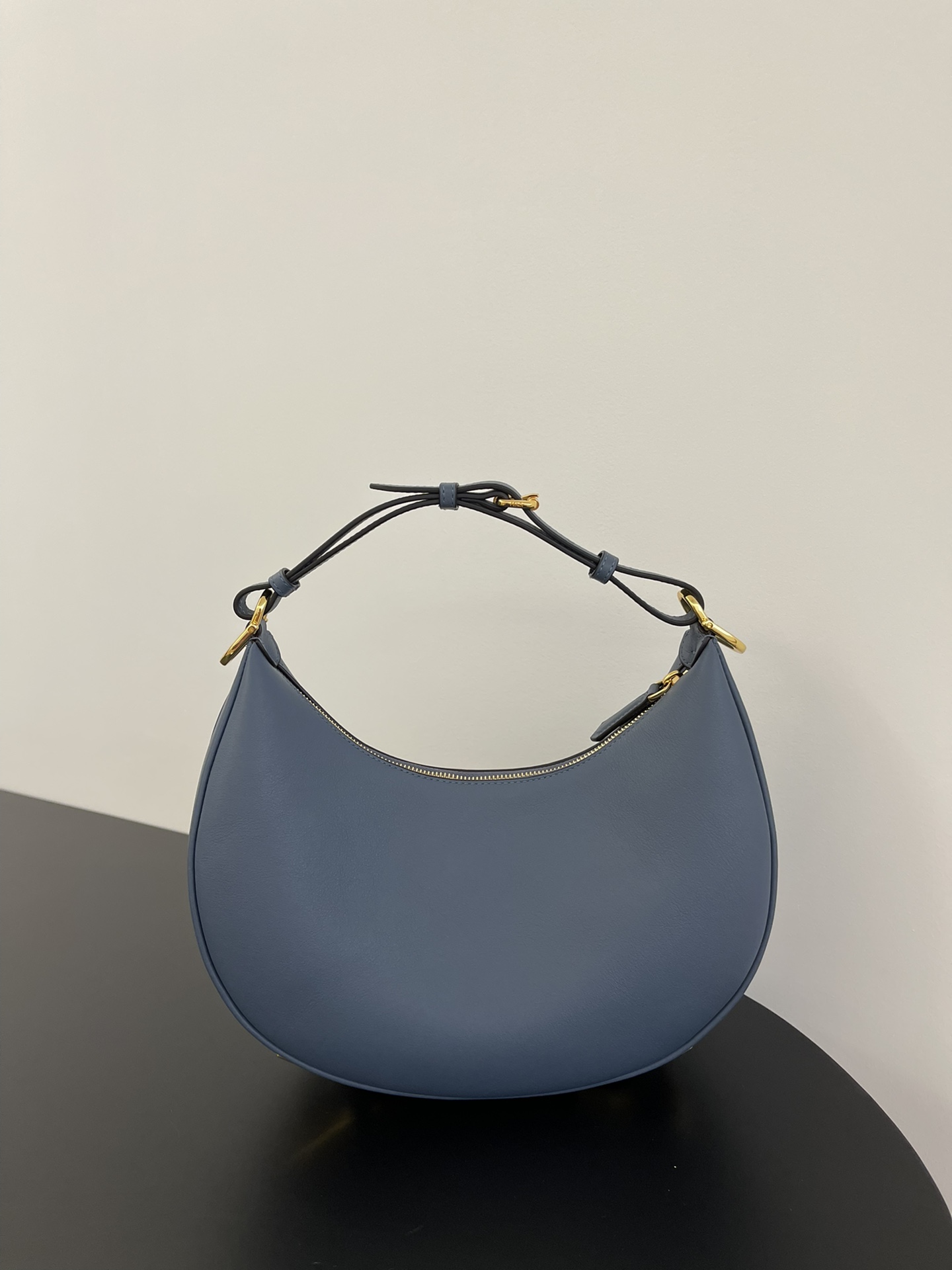 펜디 그라피 스몰 백 블루