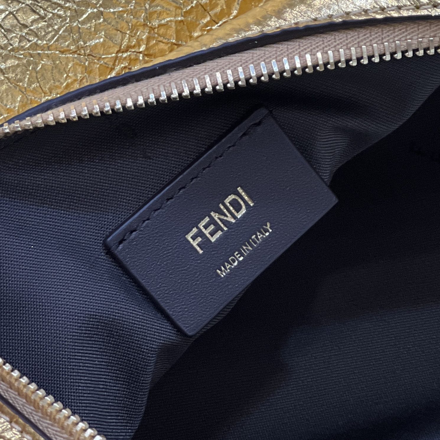 펜디 그라피 스몰 백 골드