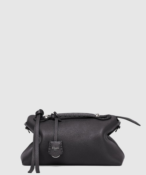 펜디 바이 더 웨이 셀러리아 미디엄 8BL155