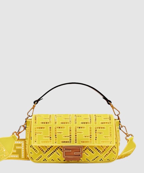 펜디 바게트백 미듐 8BR600