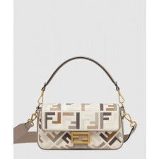 펜디 바게트백 미듐 8BR600