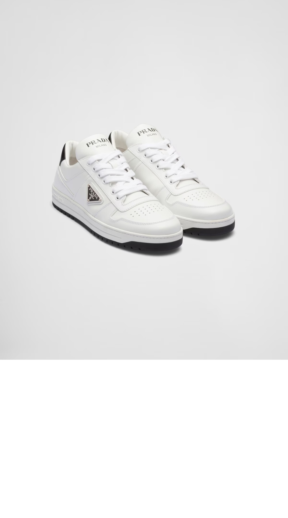 프라다 다운다운 나파 레더 스니커즈 1E792M