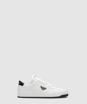 프라다 다운다운 나파 레더 스니커즈 1E792M