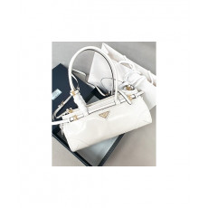 프라다 보니 미디엄 레더 1BA426