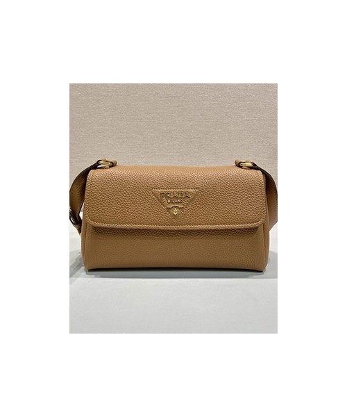 프라다 25FW 스몰 레더 숄더백 1BN022