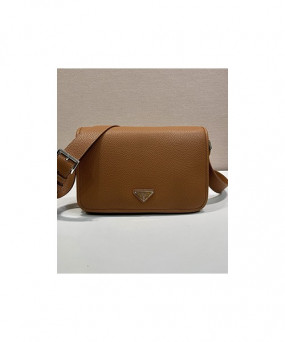 프라다 레더 삼각 로고 2VD075