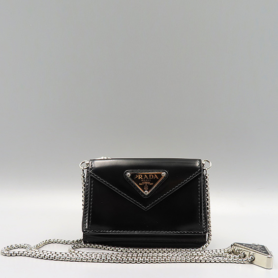 프라다 트라이앵글 로고 체인 숄더백 - 블랙 10X7X4CM