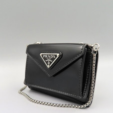 프라다 트라이앵글 로고 체인 숄더백 - 블랙 10X7X4CM