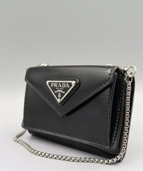 프라다 트라이앵글 로고 체인 숄더백 - 블랙 10X7X4CM