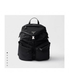 프라다 리나일론 및 가죽 백팩 높이: 40cm 폭: 30cm 길이: 17cm