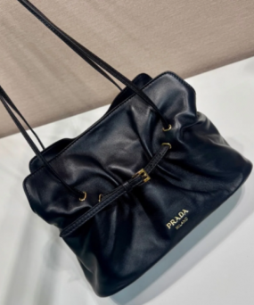 프라다 숄더백 1BG586 25 × 11.5 × 18.5 cm