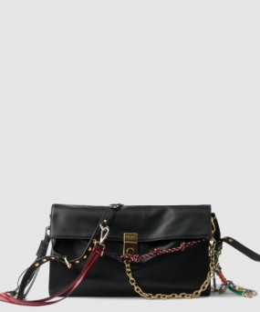 프라다 참이 달린 라지 프라다 소프트 사운드 가죽 숄더백 1BD379