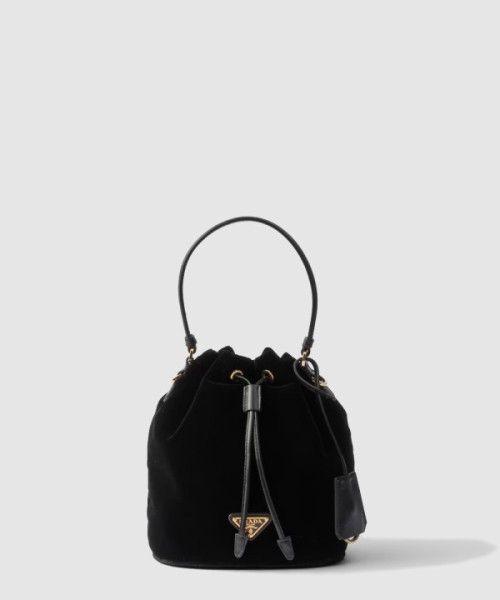 프라다 나파 가죽 디테일 벨벳 미니백 1BE067