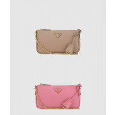 프라다 체인 숄더백 1BH171