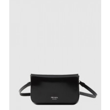 프라다 숄더 스트랩이 있는 가죽 미니백 2VD061