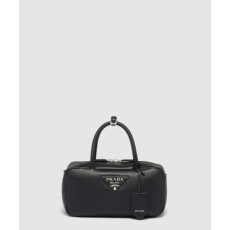 프라다 가죽 탑 핸들백 1BB102