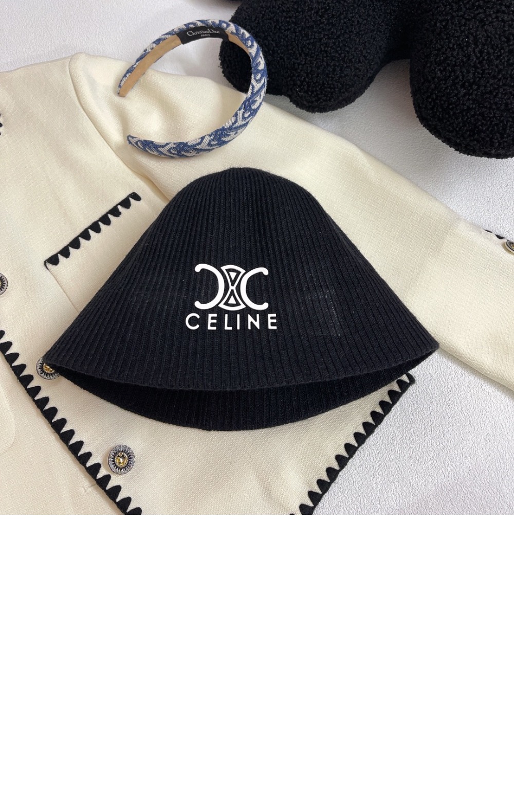 셀린느 니트 벙거지 2AT341