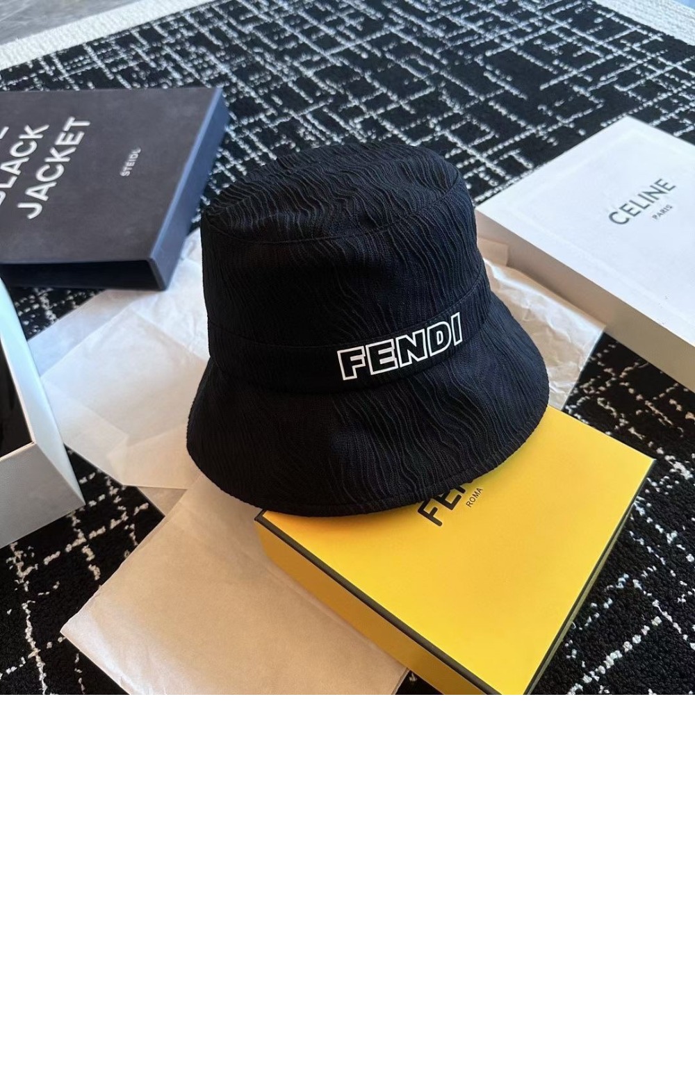 펜디 벙거지 FXQ953