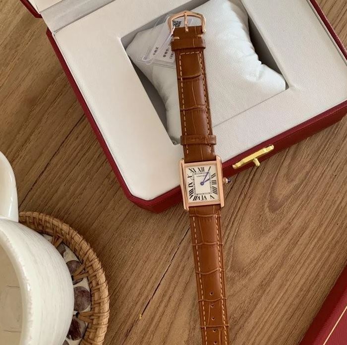 까르띠에 탱크 루이 스몰 (29.5 x 22cm)