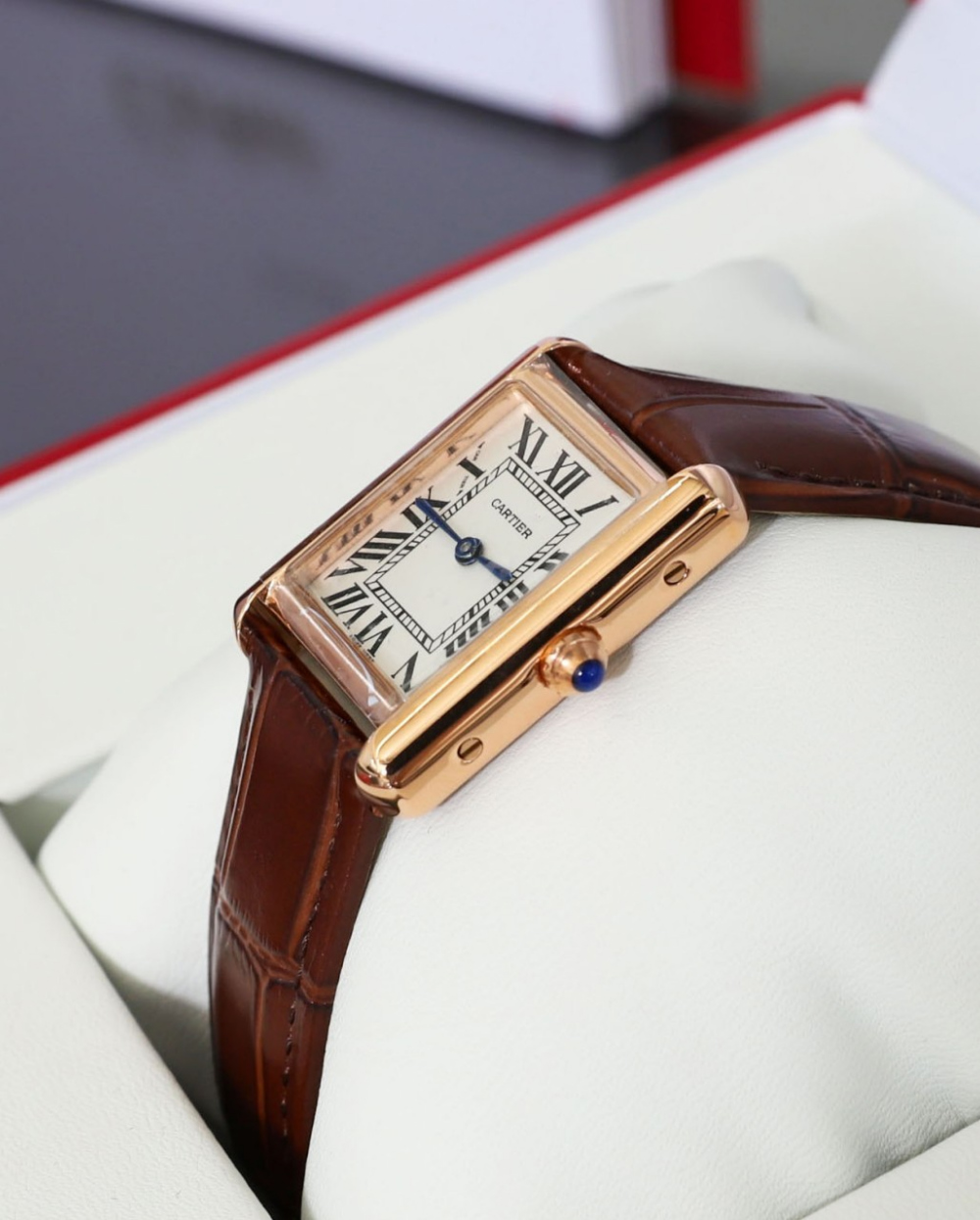 까르띠에 탱크루이 로즈골드 워치
