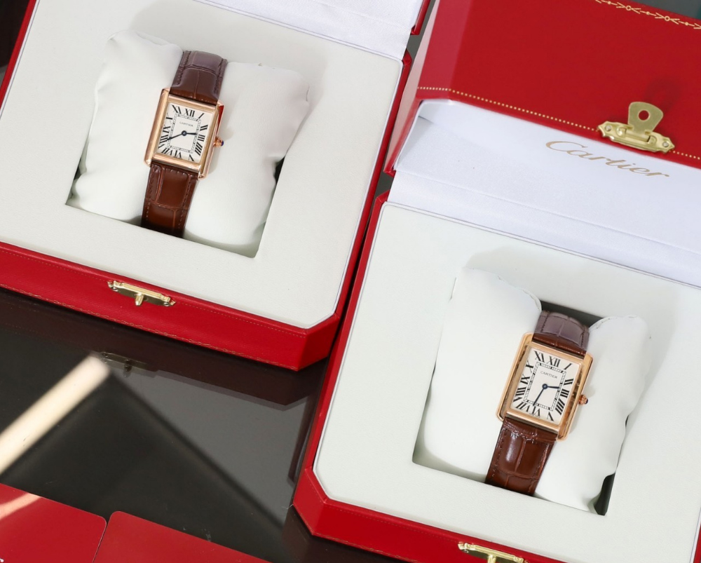 까르띠에 탱크루이 로즈골드 워치