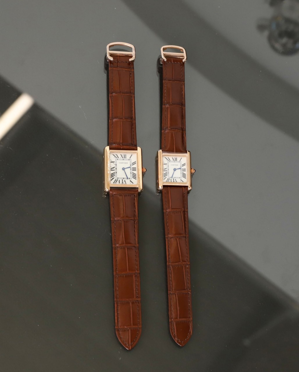 까르띠에 탱크루이 로즈골드 워치