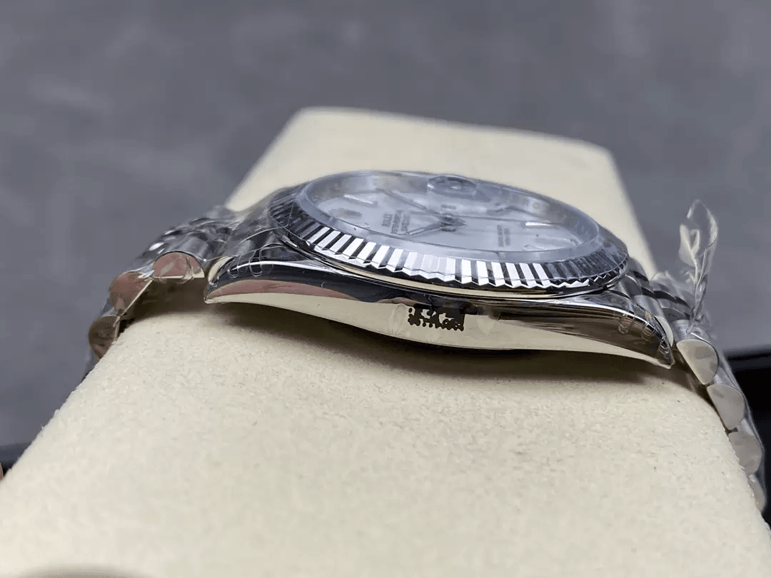 롤렉스 데이저스트 화이트 다이얼 41mm