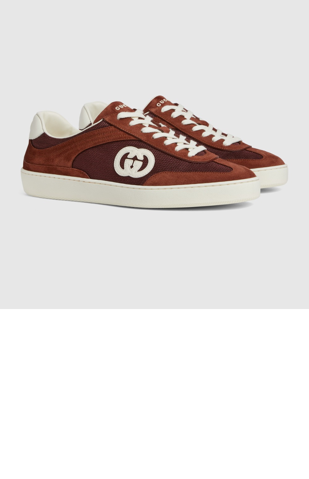 구찌 인터로킹 G 디테일의 남성 스니커즈 791742