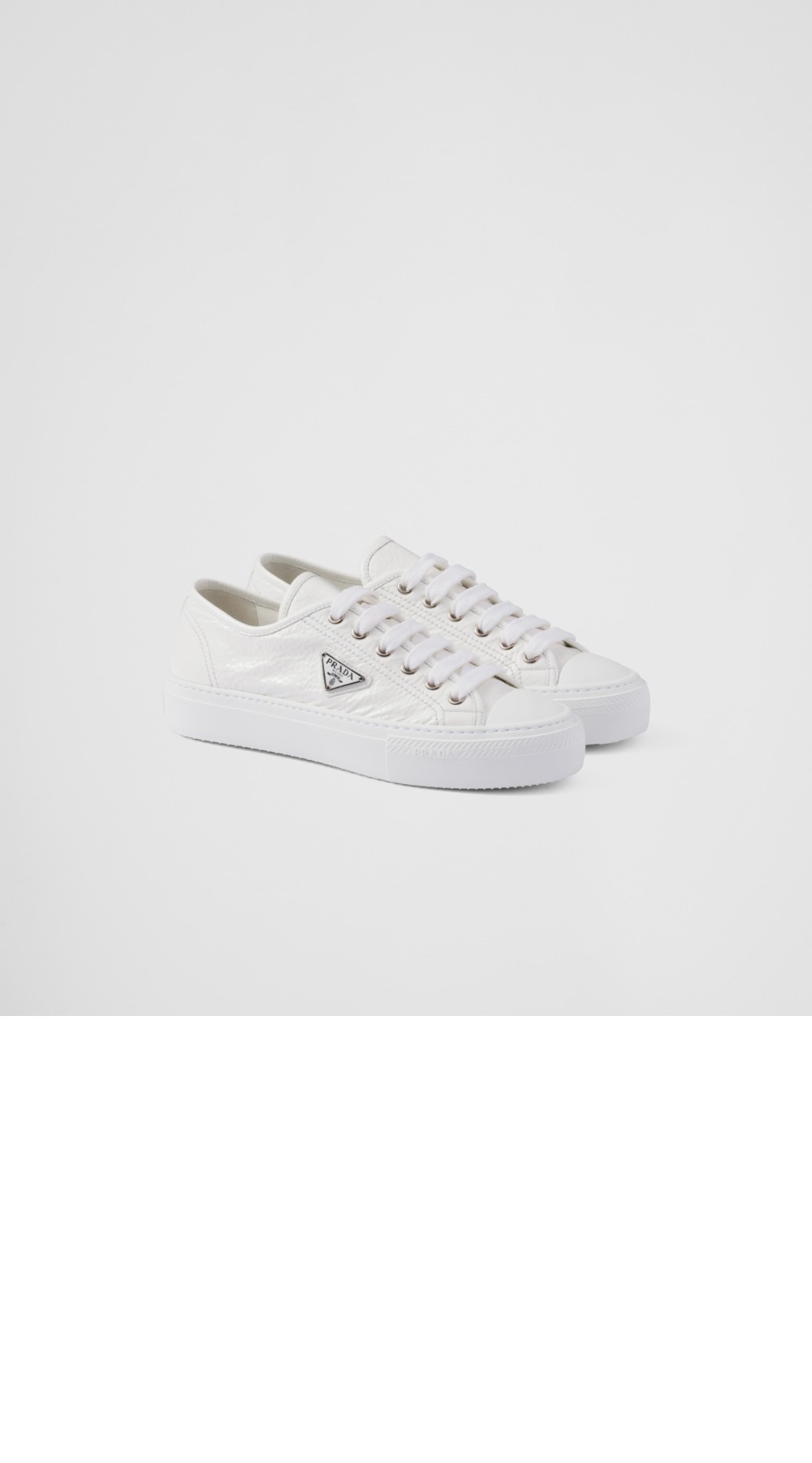 디올 나플락 페이턴트 가죽 스니커즈 1E770N