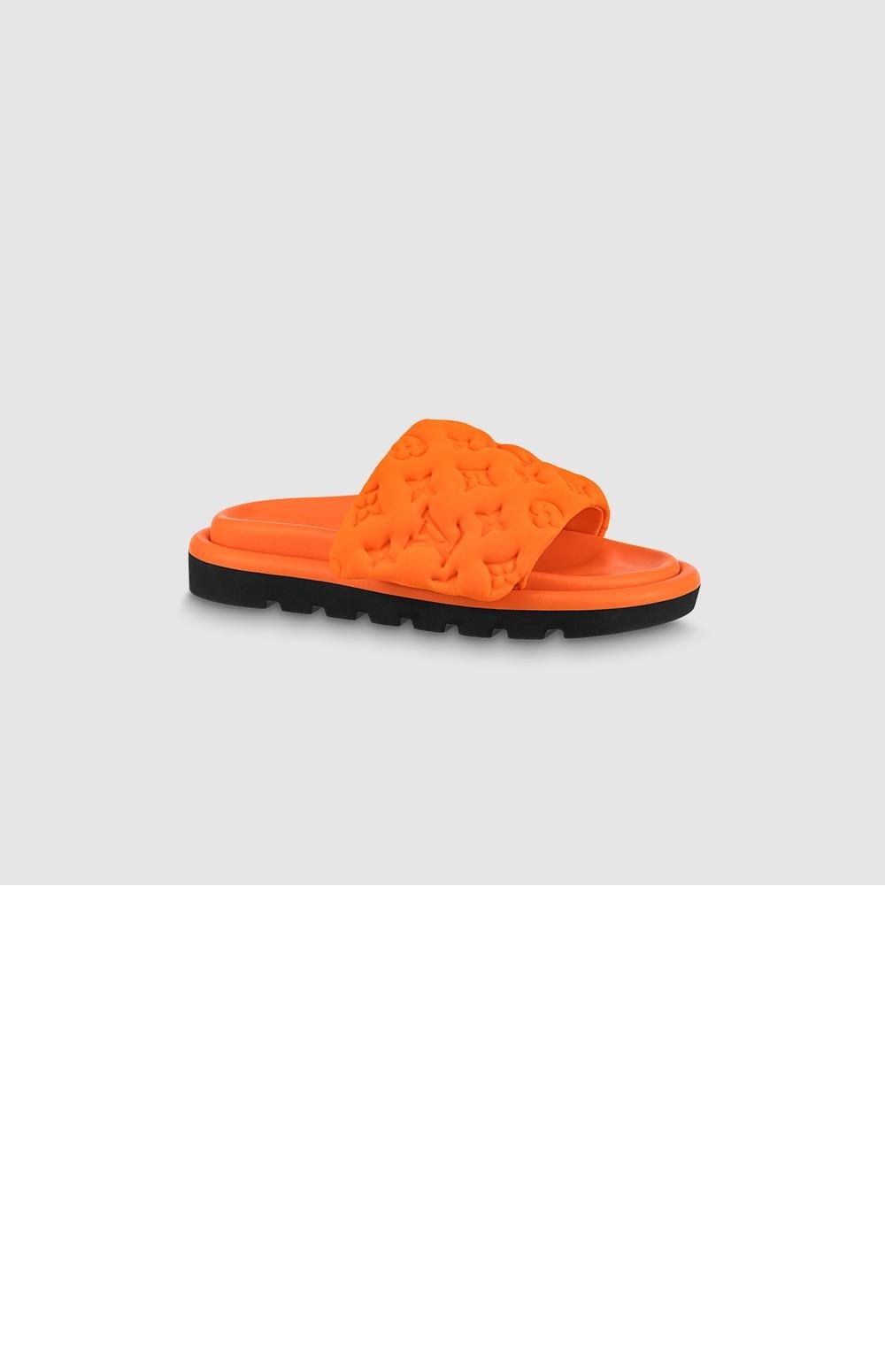 루이비통 풀 필로우 플랫 컴포트 뮬 1AB1NE