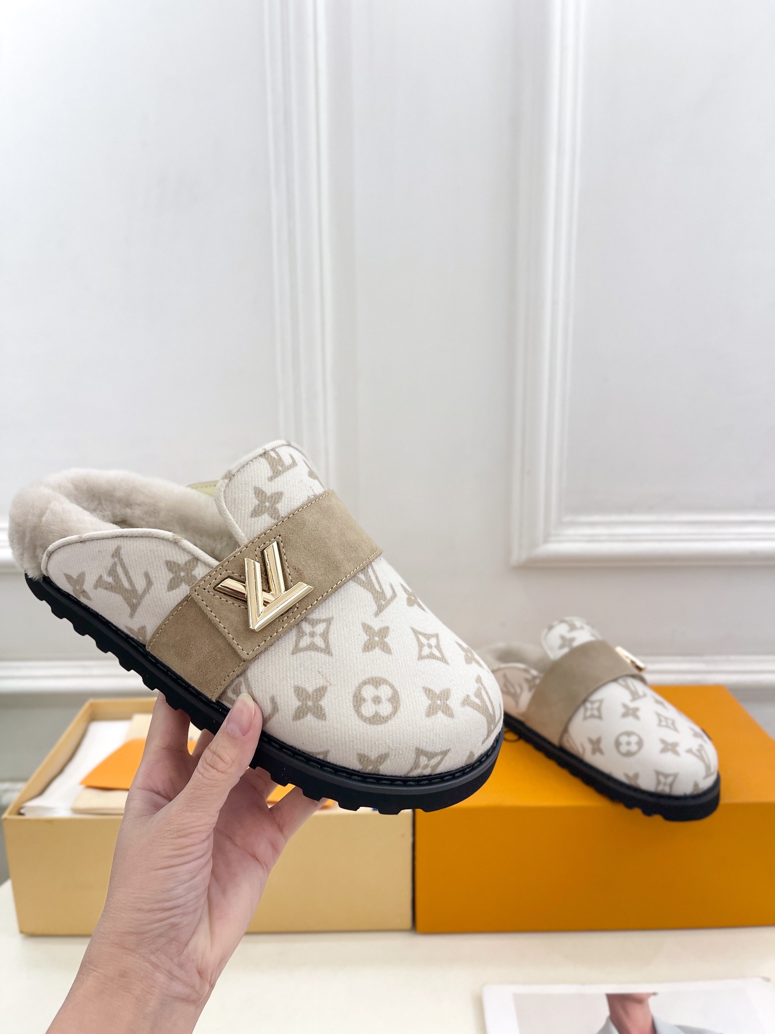 루이비통 LV 코지 컴포트 클로그