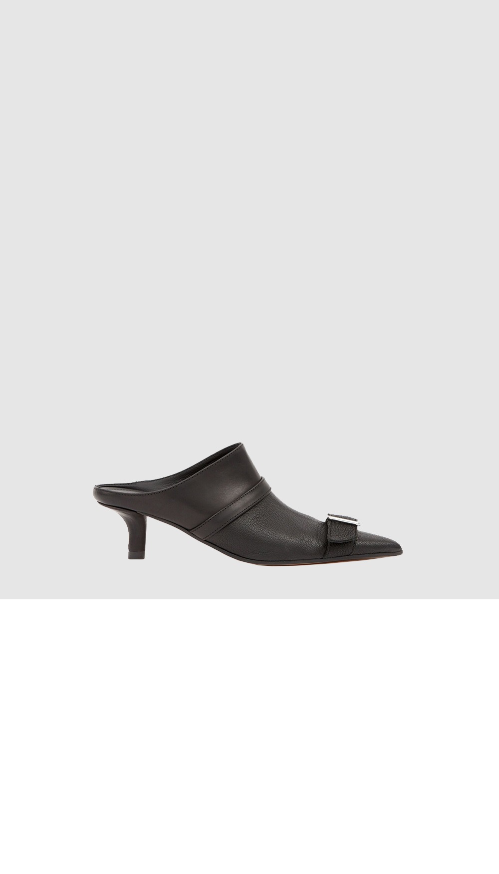 마르지엘라 라이더 포인티드 토 미드힐 뮬 T8013