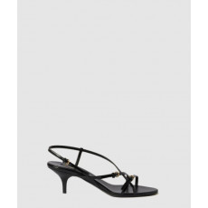 미우미우 에나멜 가죽 버클 샌들 5X342E