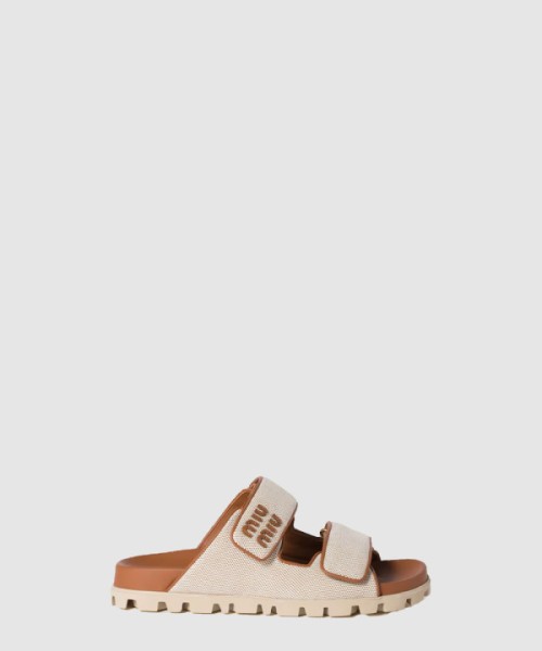 미우미우 캔버스 슬라이드 5XX658