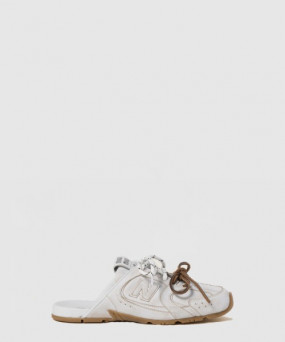 미우미우 가죽 뮐러 슈즈 5E333E