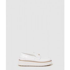 미우미우 브러쉬드 가죽 로퍼 5D175E