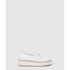 미우미우 브러쉬드 가죽 로퍼 5D175E