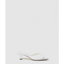 미우미우 페이턴트 가죽 샌들 5XX603