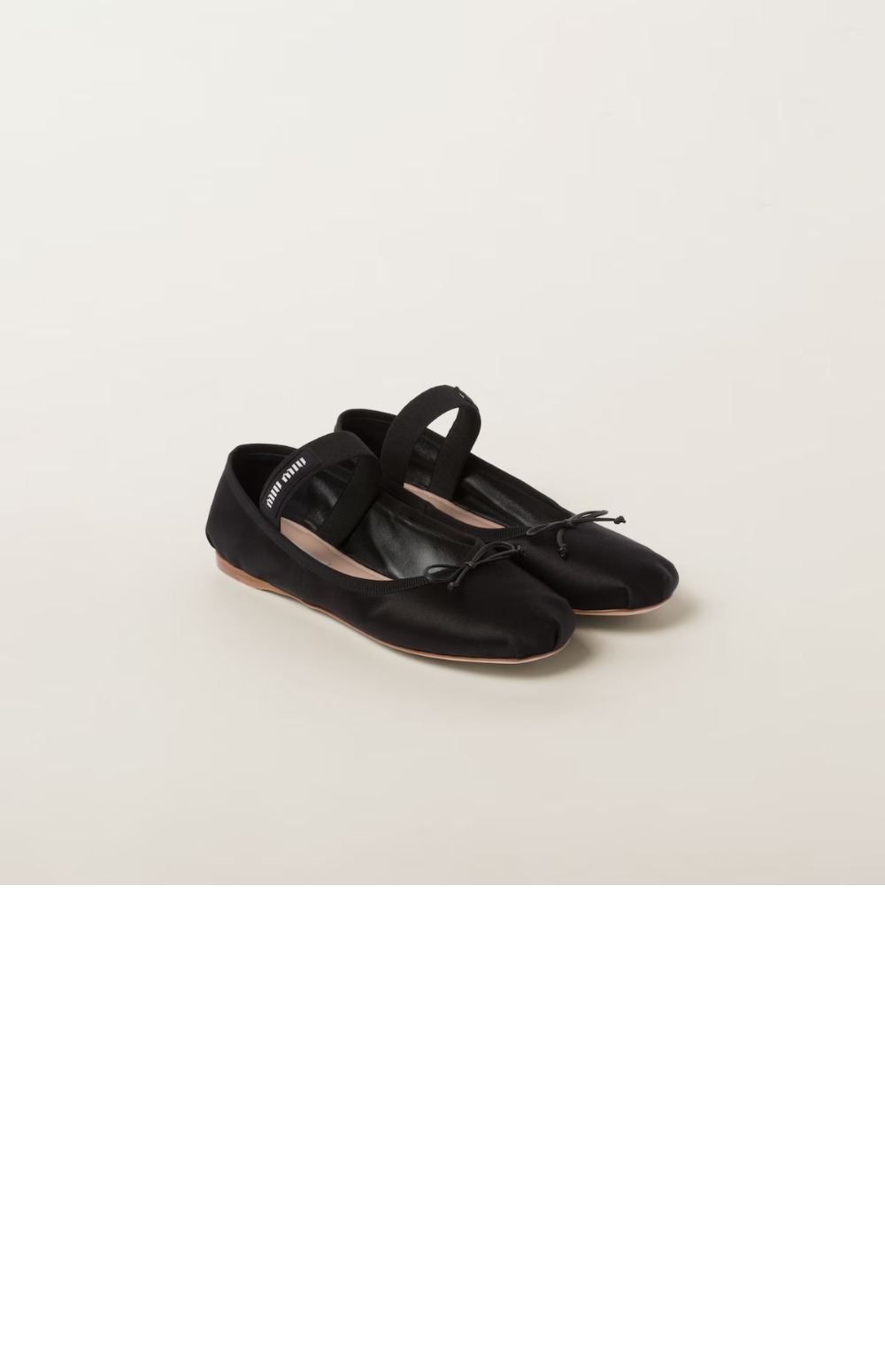 미우미우 새틴 발레리나 5F794D