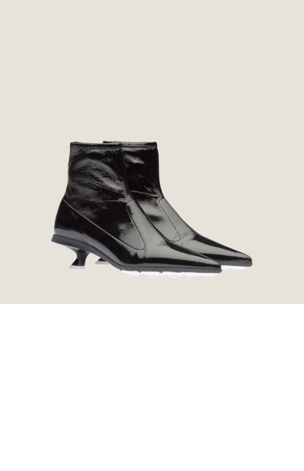 미우미우 가죽 부티 5T560D