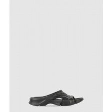 발렌시아가 러버 슬리퍼 653874