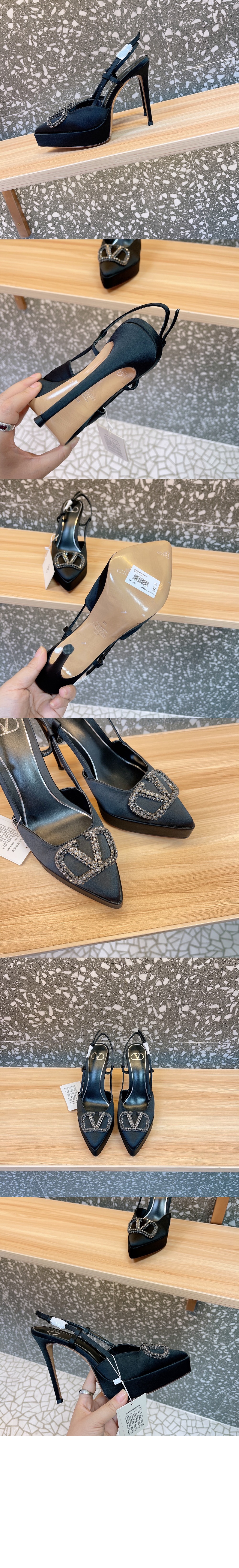 발렌티노 샌들 2W2S0F