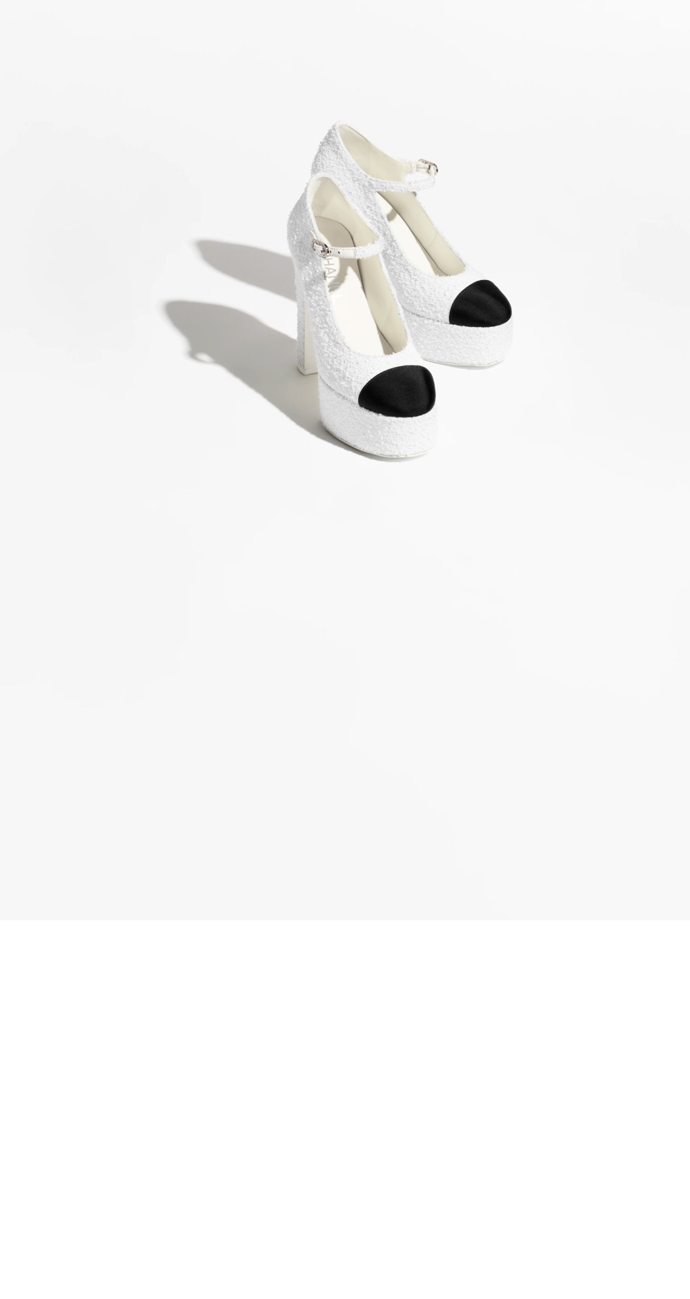 샤넬 Mary Janes G46434