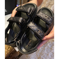 샤넬 레더 벨크로샌들 통굽가죽 스트랩샌들 G35927