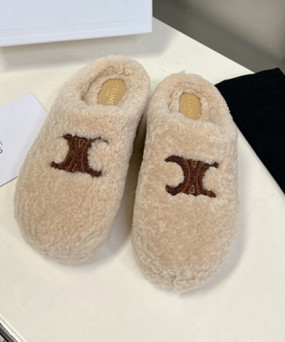 셀린느 시어링 트리옹프 패치 로고 뮬 로퍼