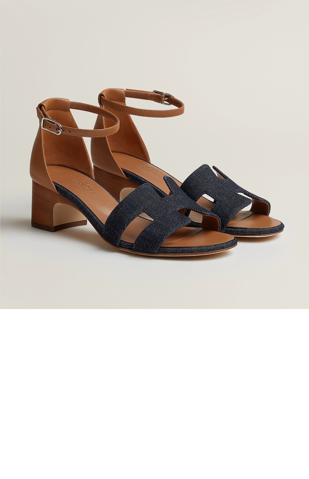 에르메스 엔센스 샌들