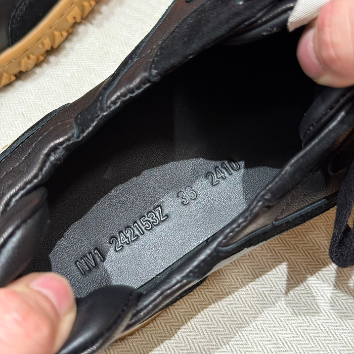 에르메스 제트 스니커즈