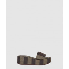 펜디 샌들 8R8515